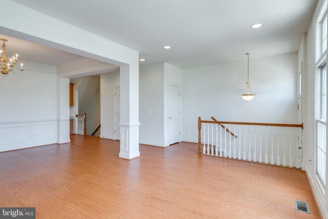Building Photo - 6884 Witton Cir