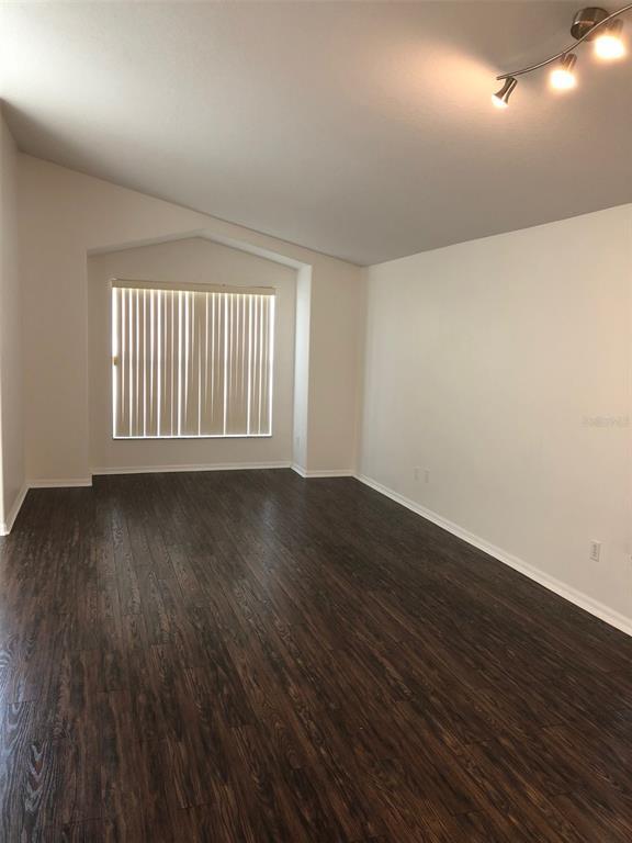 Foto del edificio - 11231 Crystal Glen Blvd