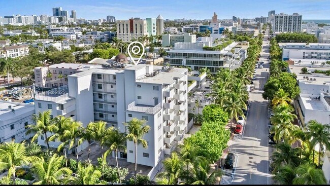 Foto del edificio - 240 Collins Ave