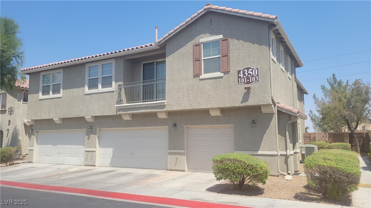 Foto principal - 4350 Westbury Square St