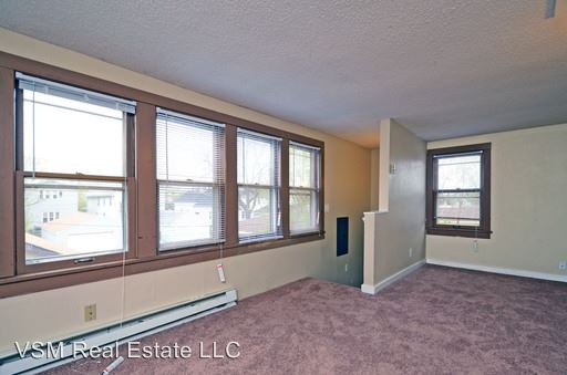 Building Photo - 435 Van Buren Ave