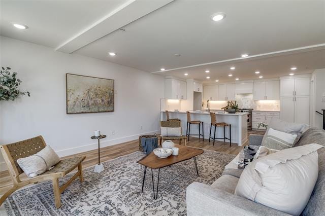 Foto del edificio - 4701 San Jacinto St