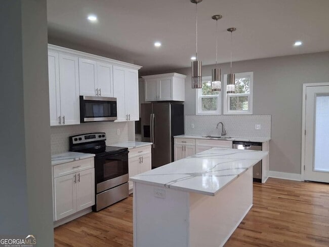 Foto del edificio - 3180 Tackett Rd