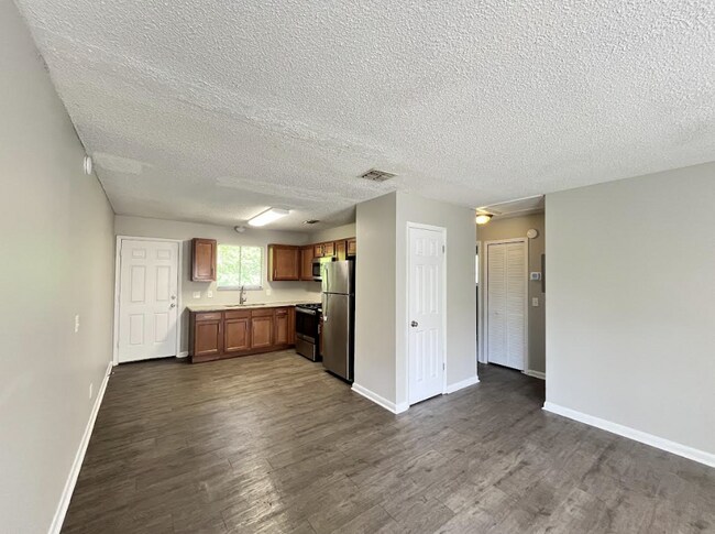 Building Photo - 5026 Westchase Ct