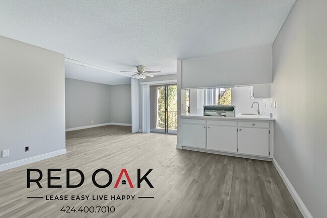 Foto del edificio - 8614 Woodley Ave