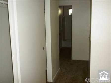 Building Photo - 1255 N Los Robles Ave