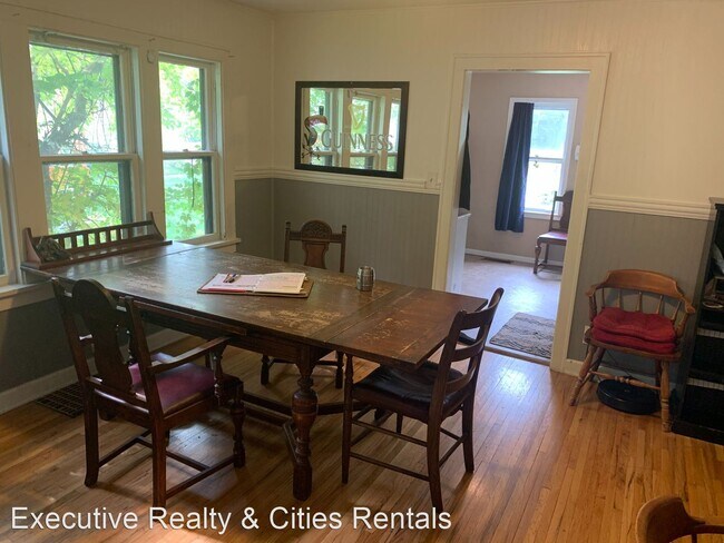 Foto del edificio - 2 br, 1 bath House - 909 Gorman Ave