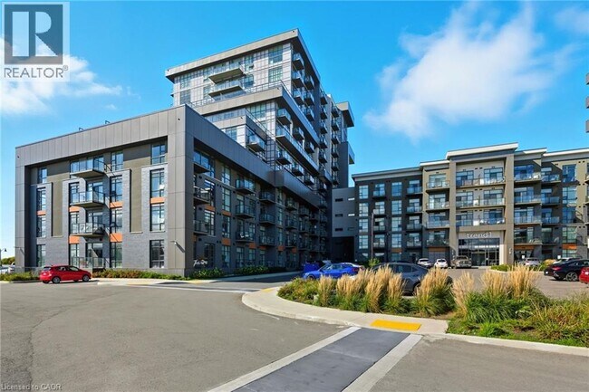 Photo du bâtiment - 450 Dundas St E