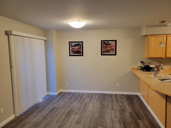 Dining room - 6380 Whispering Loop