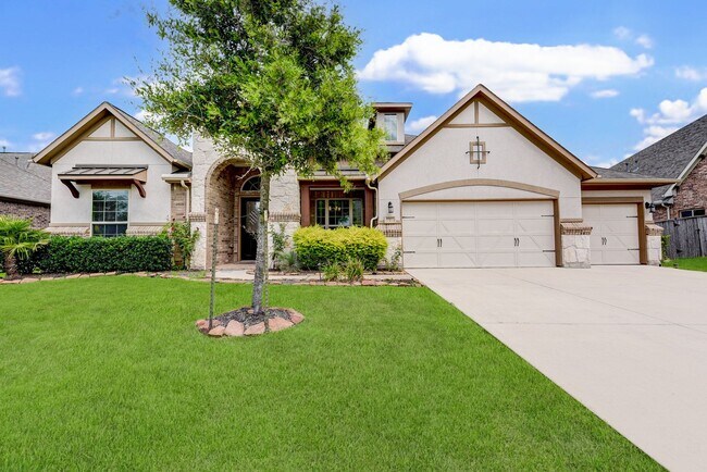 Building Photo - Exquisite 4-bedroom, 3.5-bathroom Home in ...
