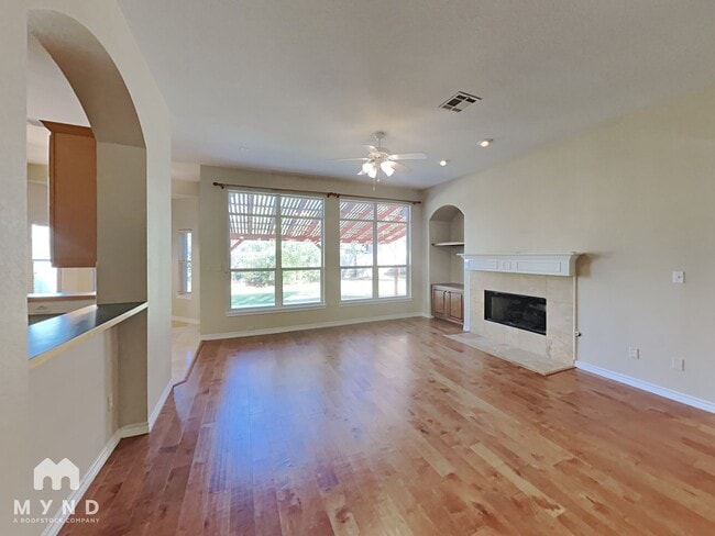 Foto del edificio - 2708 Grimes Ranch Rd