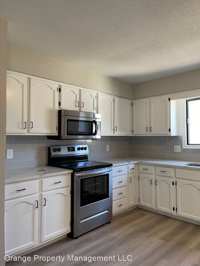Foto del edificio - 3 br, 2 bath House - 1446 S 167th Ave