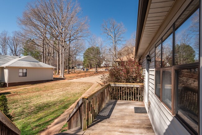 Building Photo - Two bedroom triplex in Raleigh: Available Now