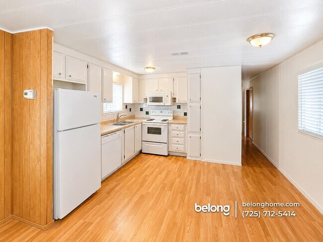 Building Photo - 3481 Cape Cod Dr
