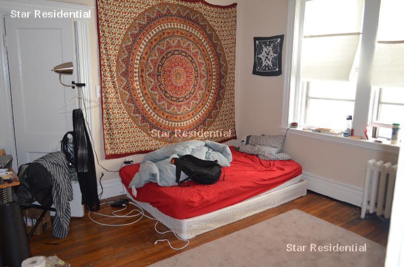 Primary Photo - 1111 Boylston St