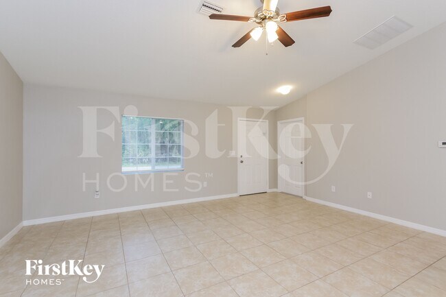 Foto del edificio - 5569 Landry Ave