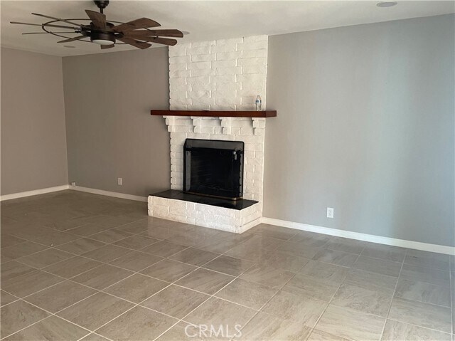 Building Photo - 26 Las Flores Dr
