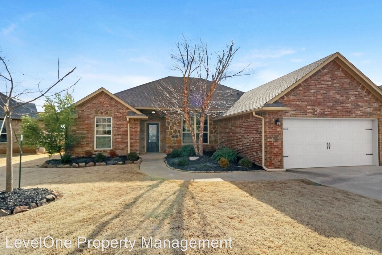 Primary Photo - 3 br, 2 bath House - 18401 Haslemere Lane