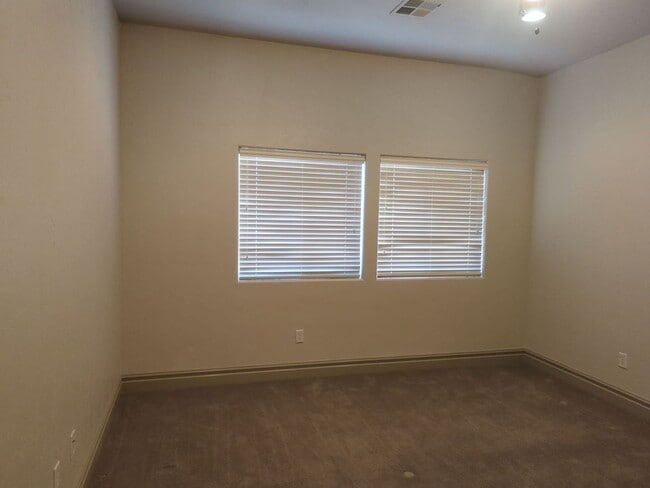 Foto del edificio - Cozy 2-Bedroom Home with Great Amenities!