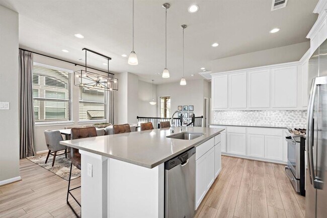 Building Photo - 2539 Terrace Point Dr