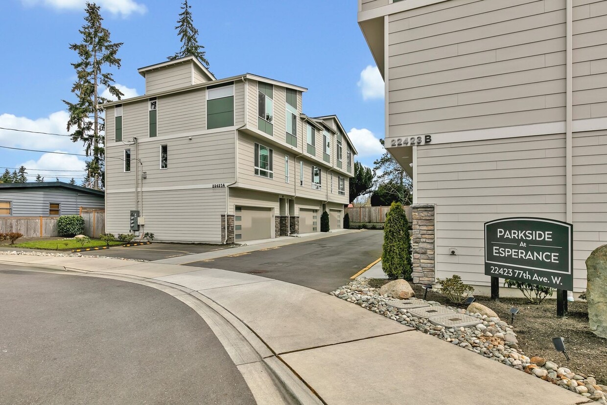 Photo - 22423 77th Ave W Unit A1