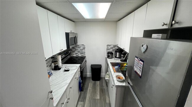 Foto del edificio - 10801 SW 109th Ct