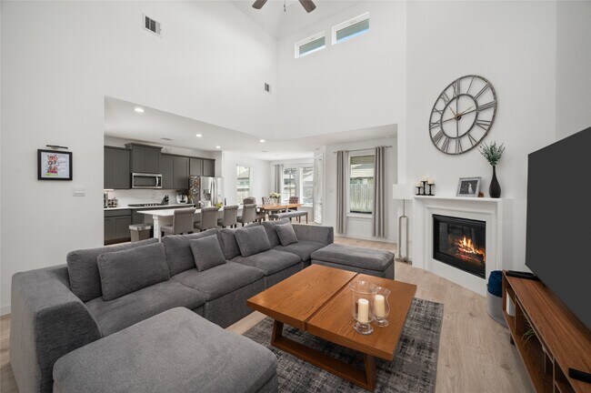 Foto del edificio - 2214 Bitter Melon Dr