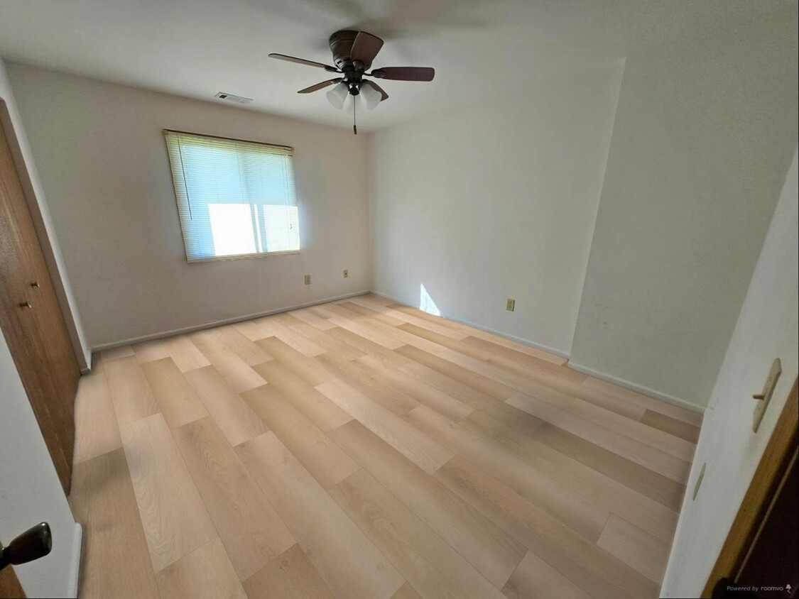 Foto principal - 470 Echo Ln