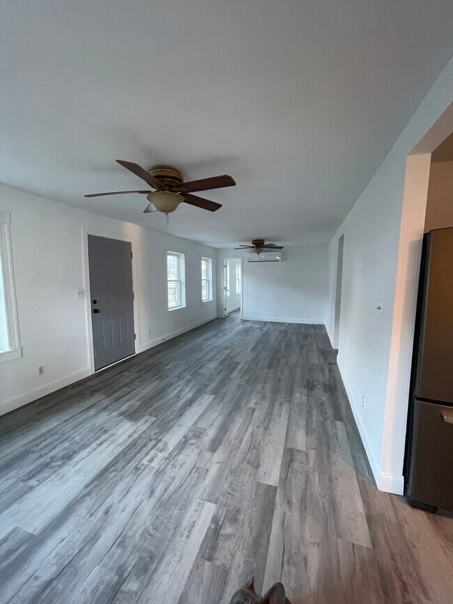 24 Cromwell St, Kittery, ME 03904 Townhome Rentals in Kittery ME