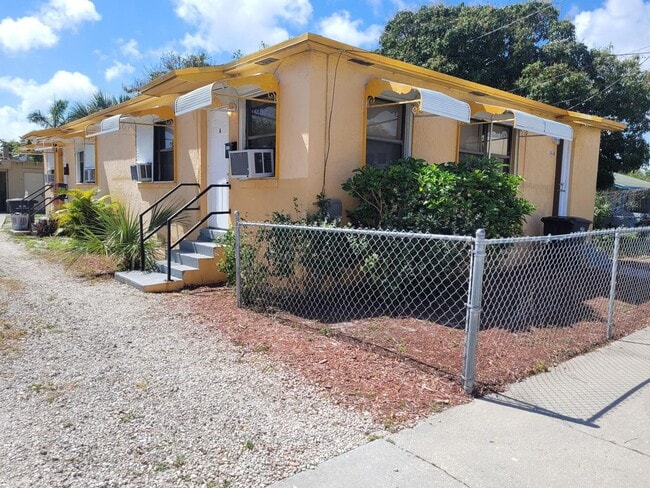 Photo - 1016 15th St Apartment