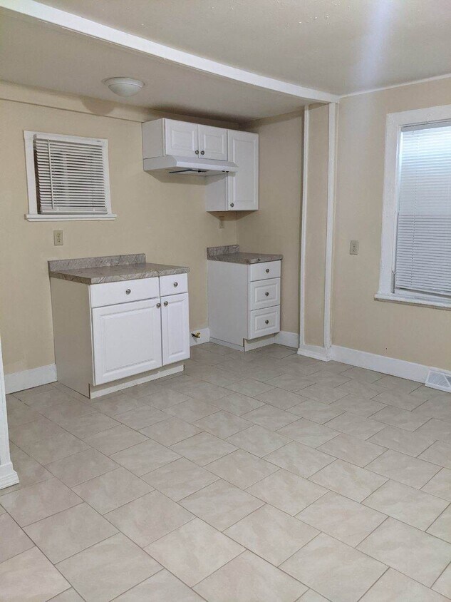 Foto principal - 100 E Concordia Ave