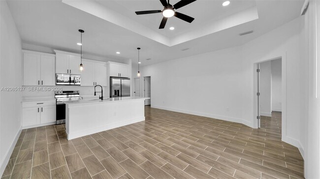 Foto del edificio - 330 Gordon Ave S