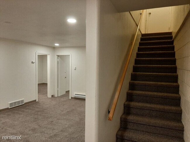 Foto del edificio - 22 N Logan Ave