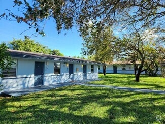 Building Photo - 1540 W 34th St