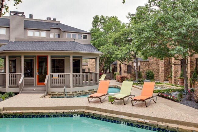 Building Photo - 5344 Contender Ln