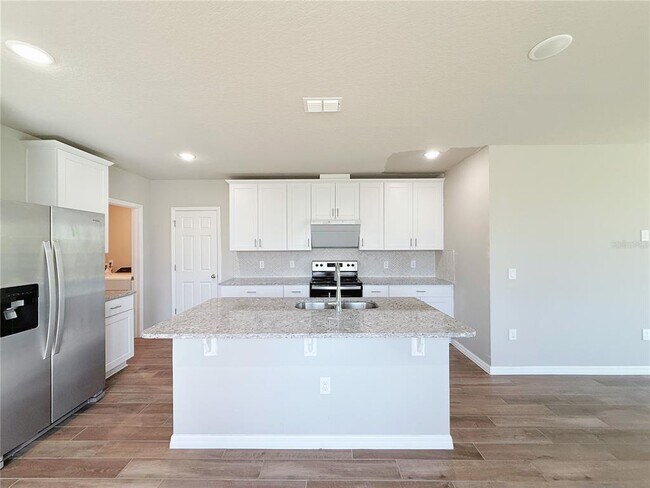 Foto del edificio - 17120 Cagan Crossings Blvd