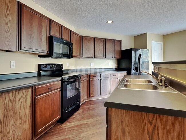 Foto del edificio - 6554 Guard Hill Dr