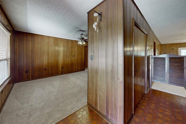 Foto del edificio - 150 Rosa Lee Ln