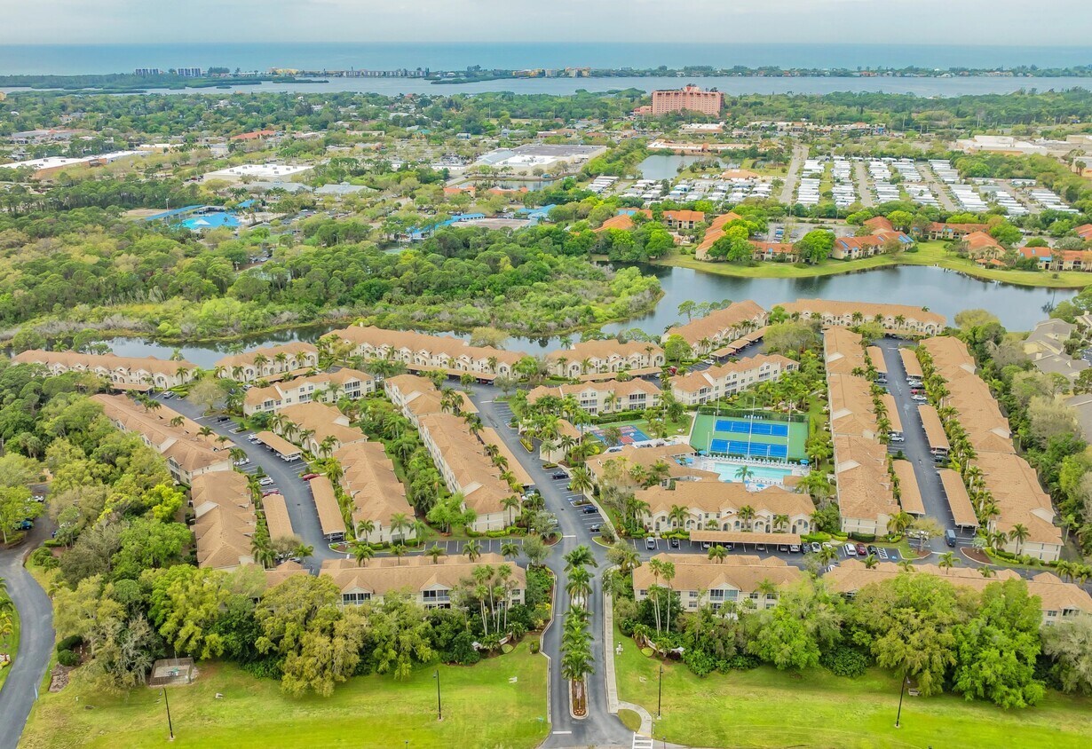Photo - 8355 Glen Rose Way (Sarasota, FL)