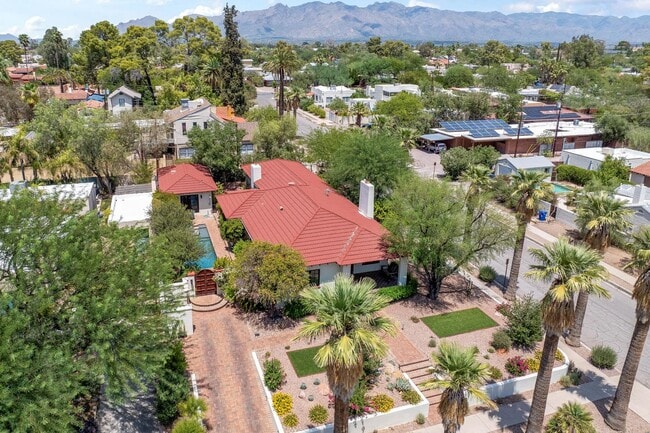 Photo - Sam Hughes Classic House