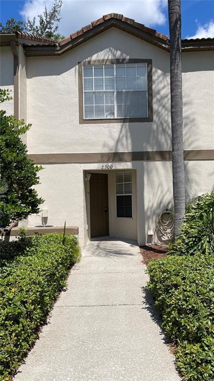 Foto principal - 2500 St Augustine Blvd