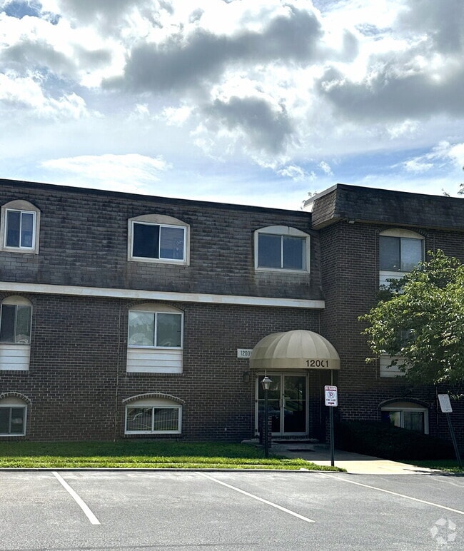 Building Photo - 12001 Tarragon Rd