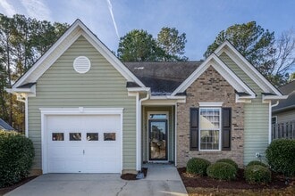 Building Photo - 143 Springhaven Dr