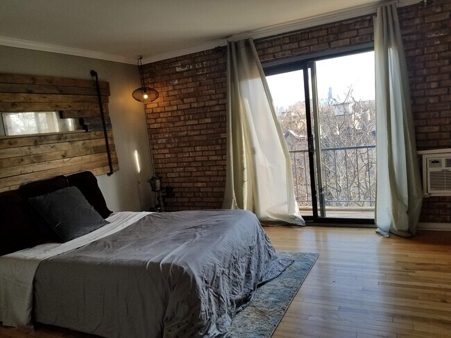 Second Floor Bedroom, Bathroom, South Facing Balcony, Exposed Brick, AC Unit - 832 W Oakdale Ave