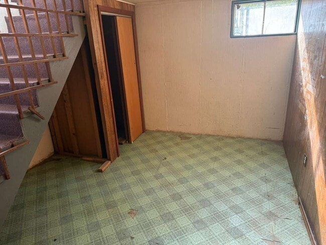 Foto del edificio - 242 Sadonia Ave