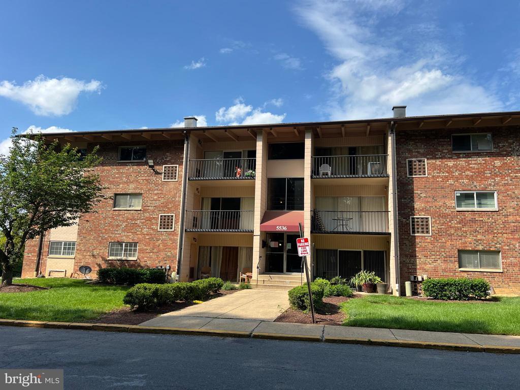 5536 Karen Elaine Dr Unit 1603, New Carrollton, MD 20784 Room for