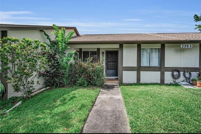 Building Photo - 2263 Bancroft Cir N
