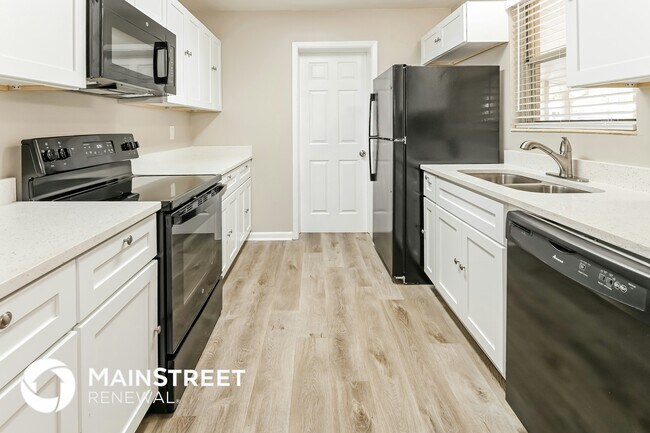 Foto del edificio - 4433 Lane Ave S