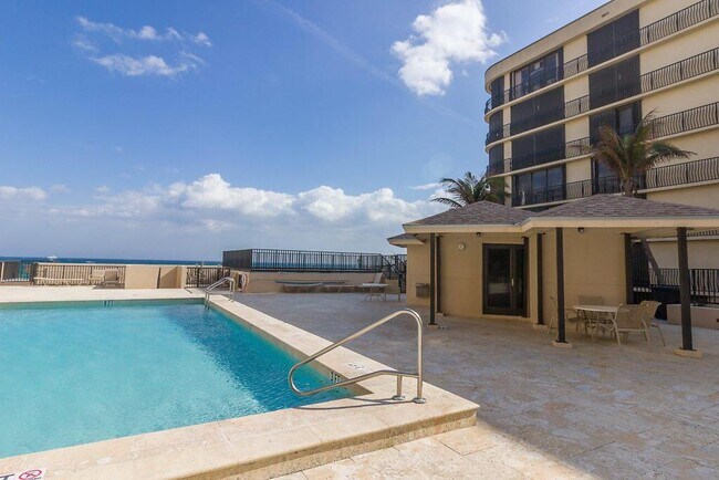 Foto del edificio - 3610 S Ocean Blvd