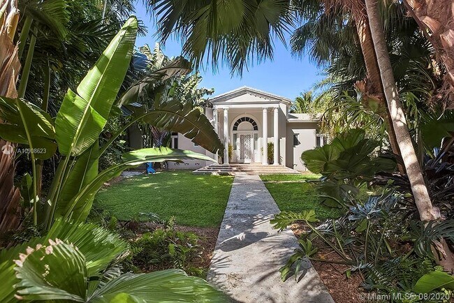 Building Photo - 426 W San Marino Dr